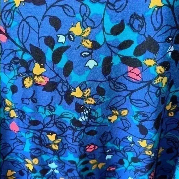 Lularoe XS‎ blue floral short sleeve Classic T shirt . NWT - Picture 7 of 8
